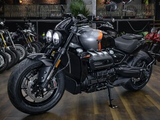 2026 Triumph Rocket 3, чёрный, 3390000 рублей, вид 4