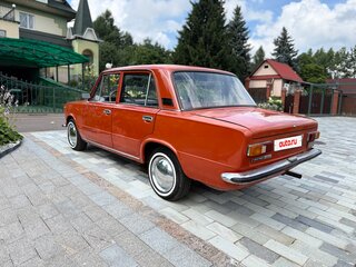 1978 Lada (ВАЗ) 21011, оранжевый, 220000 рублей, вид 5