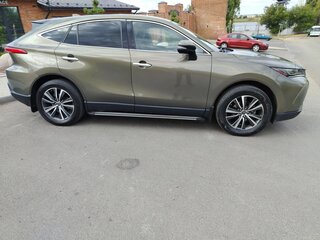 2022 Toyota Harrier IV (XU80), золотистый, 4400000 рублей, вид 4