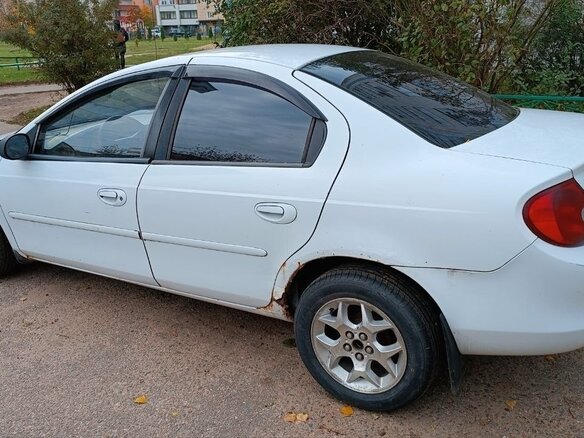 1999 Dodge Neon II, белый - вид 1
