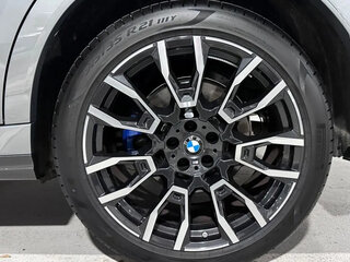 2025 BMW X6 40i III (G06) Рестайлинг, серебристый, 11000000 рублей, вид 5