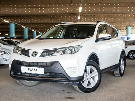 Toyota RAV4 IV (XA40)