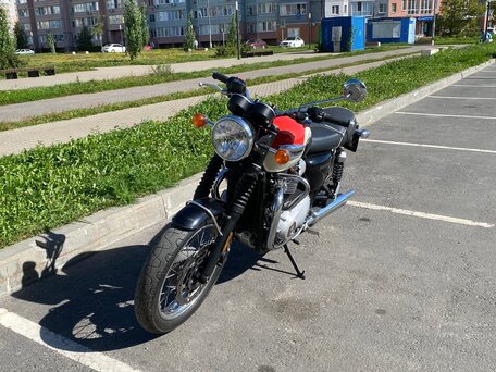 2017 Triumph Bonneville T100, красный, 650000 рублей, вид 4