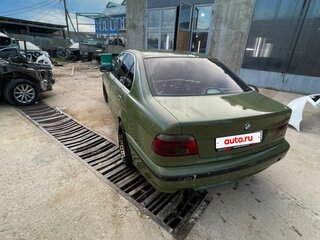 2001 BMW 5 серии 520i IV (E39) Рестайлинг, зелёный, 350000 рублей, вид 4