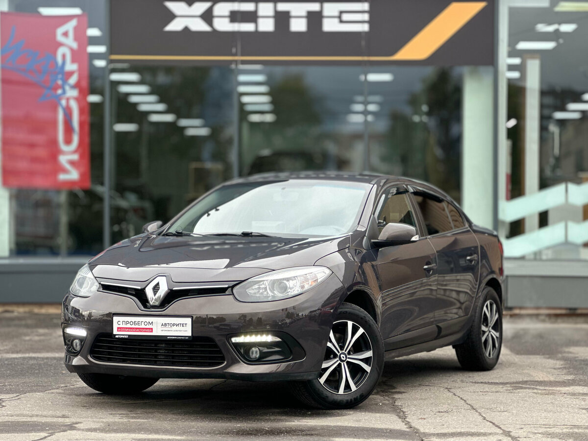 Открыть фотографии: Renault Fluence I Рестайлинг
