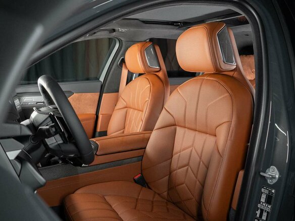 2026 BMW 7 серии 740 xDrive VII (G70) Рестайлинг, серый, 23990000 рублей - вид 10