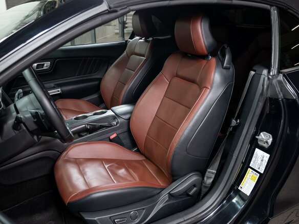 2018 Ford Mustang VI Рестайлинг, чёрный, 3449000 рублей - вид 13