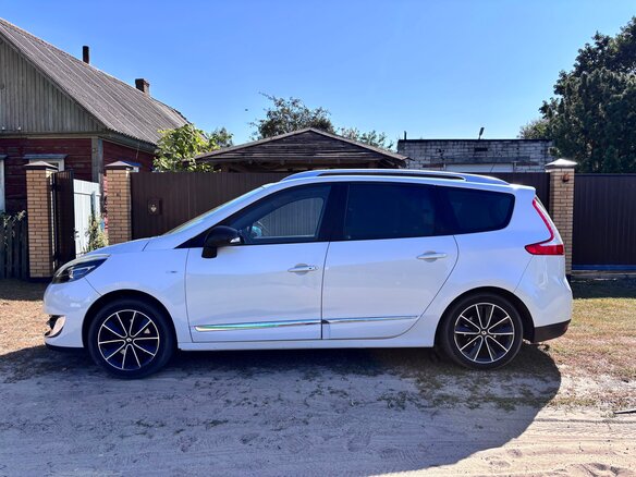 2013 Renault Scenic Grand III Рестайлинг 2, белый, 1040000 рублей - вид 5