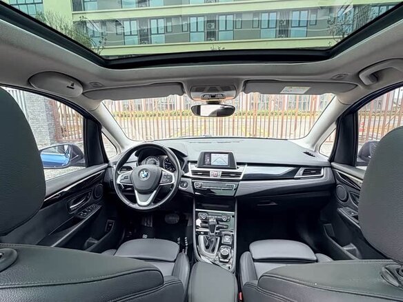 2018 BMW 2 серии Active Tourer 218i F45 Рестайлинг, синий, 1405000 рублей - вид 5