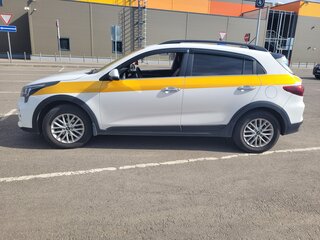 2021 Kia Rio X IV Рестайлинг, белый, 1300000 рублей, вид 4