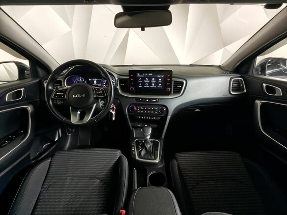 2021 Kia Ceed III Рестайлинг, чёрный, 1879000 рублей - вид 12
