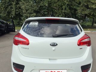 2018 Kia Ceed II Рестайлинг, белый, 1500000 рублей, вид 5