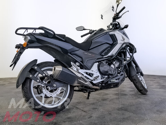 2016 Honda NC 750X, серый, 589000 рублей - вид 4