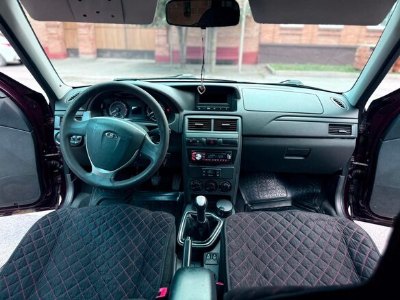 2014 Lada (ВАЗ) Priora I Рестайлинг, пурпурный, 450000 рублей - вид 4