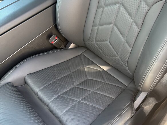 2023 BMW 5 серии 520i VIII (G60/G61/G68), белый, 5699000 рублей - вид 16