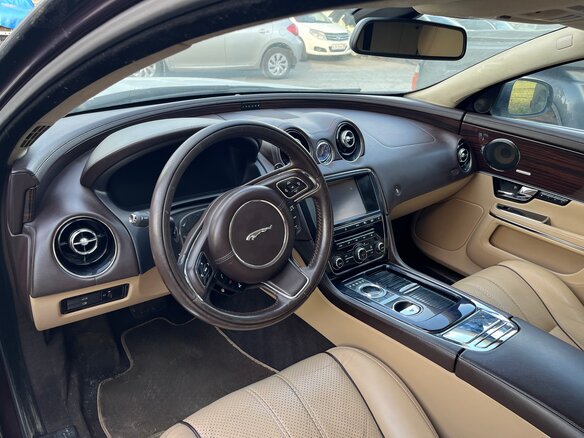 2010 Jaguar XJ Long IV (X351), коричневый - вид 6