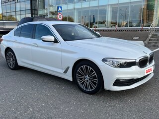 2019 BMW 5 серии 520d xDrive VII (G30/G31/G38), белый, 2650000 рублей, вид 1