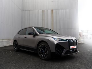 2022 BMW iX xDrive40 I (I20), серый, 7900000 рублей, вид 1