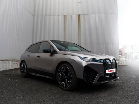 2022 BMW iX xDrive40 I (I20), серый, 7900000 рублей