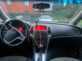 2011 Opel Astra J, белый, 550000 рублей, вид 5