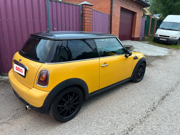 2008 Mini Hatch One II (R56), жёлтый, 680000 рублей - вид 16