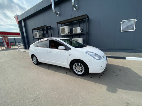 2011 Toyota Prius JDM II Рестайлинг (XW20), белый, 750000 рублей, вид 1
