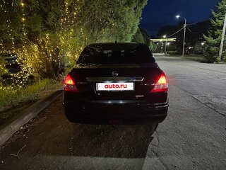 2010 Nissan Tiida I Рестайлинг, чёрный, 900000 рублей, вид 3