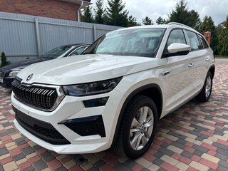 2025 Skoda Kodiaq I Рестайлинг, белый, 3700000 рублей, вид 5