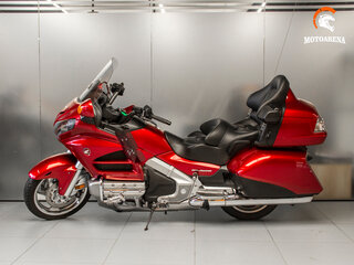 2017 Honda GL 1800 Gold Wing, пурпурный, 1643673 рублей, вид 4