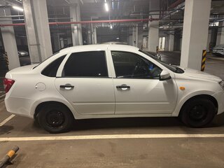 2014 Lada (ВАЗ) Granta I, белый, 550000 рублей, вид 2