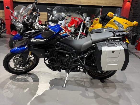 2013 Triumph Tiger 800, синий, 585000 рублей - вид 16