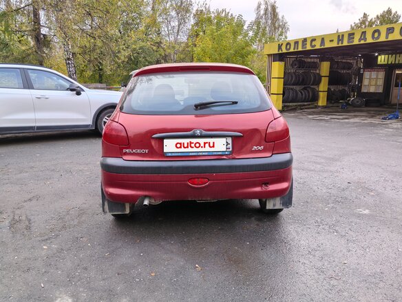 2001 Peugeot 206, красный - вид 5
