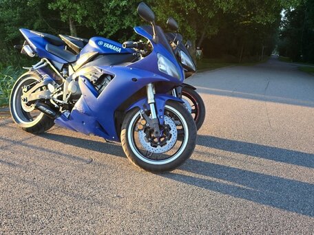 2003 Yamaha YZF-R1, синий, 410000 рублей, вид 1