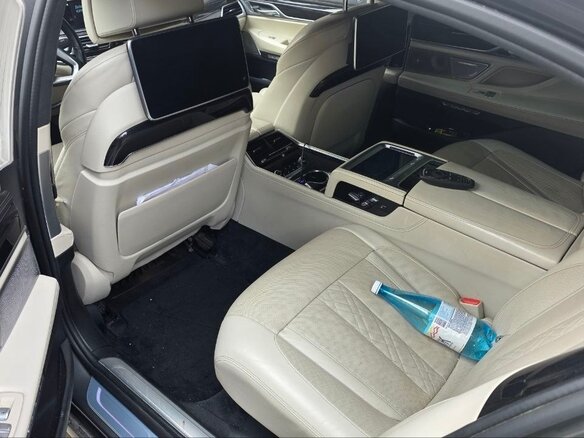 2016 BMW 7 серии Long 740Ld xDrive VI (G11/G12), серый, 3700000 рублей - вид 6