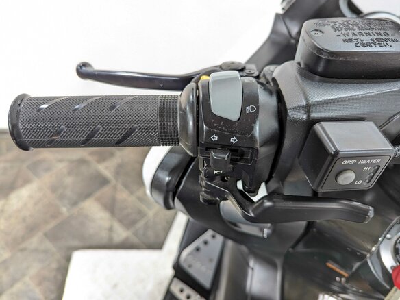 2010 Yamaha TMAX, белый, 655000 рублей - вид 9