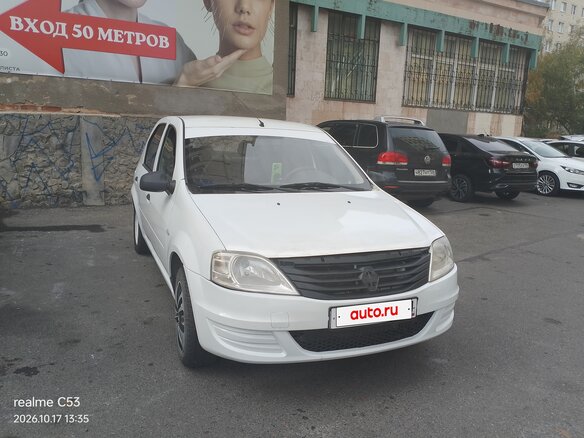 2015 Renault Logan I Рестайлинг, белый, 320000 рублей