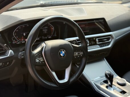 2022 BMW 3 серии 318d VII (G2x), синий, 3090000 рублей, вид 4