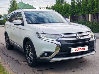 2016 Mitsubishi Outlander III Рестайлинг 2, белый, 1580000 рублей, вид 4
