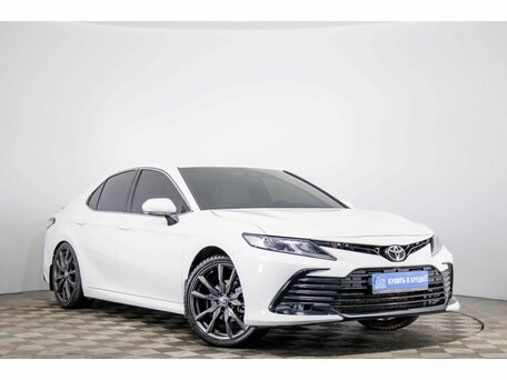 Toyota Camry VIII (XV70)