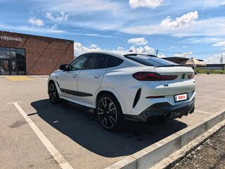 2023 BMW X6 M60i III (G06) Рестайлинг, белый, 14250000 рублей, вид 4