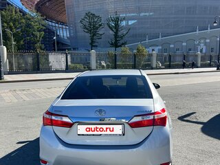 2015 Toyota Corolla XI (E160, E170, E180), серебристый, 1390000 рублей, вид 3