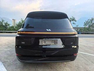 2025 Li Auto (Lixiang) L9 52.3 kWh I Рестайлинг, чёрный, 7300226 рублей, вид 5