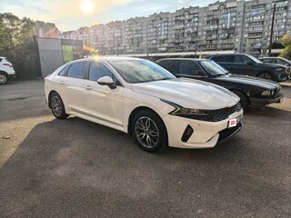 2021 Kia K5 III, белый, 2200000 рублей, вид 3