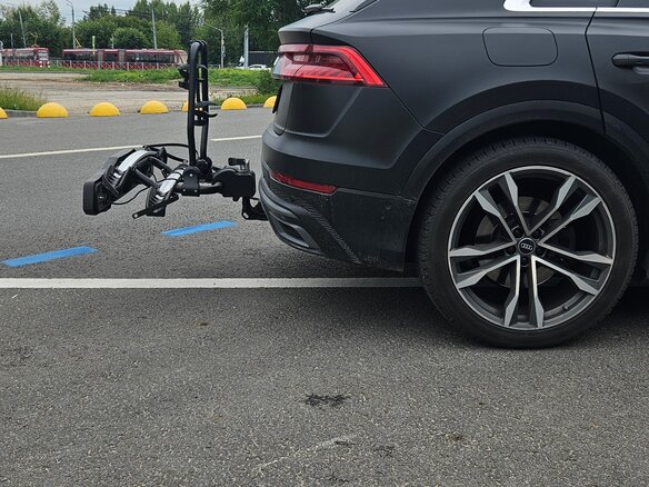 2022 Audi Q8 55 TFSI I (4M), чёрный, 8490000 рублей - вид 4