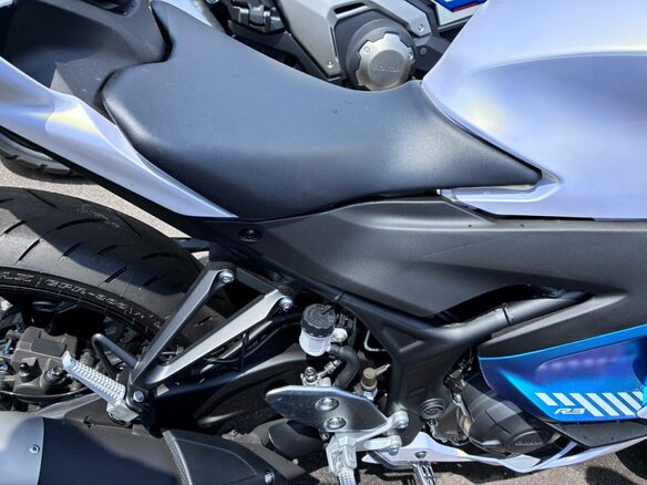 2025 Yamaha YZF-R3, белый, 650000 рублей - вид 20