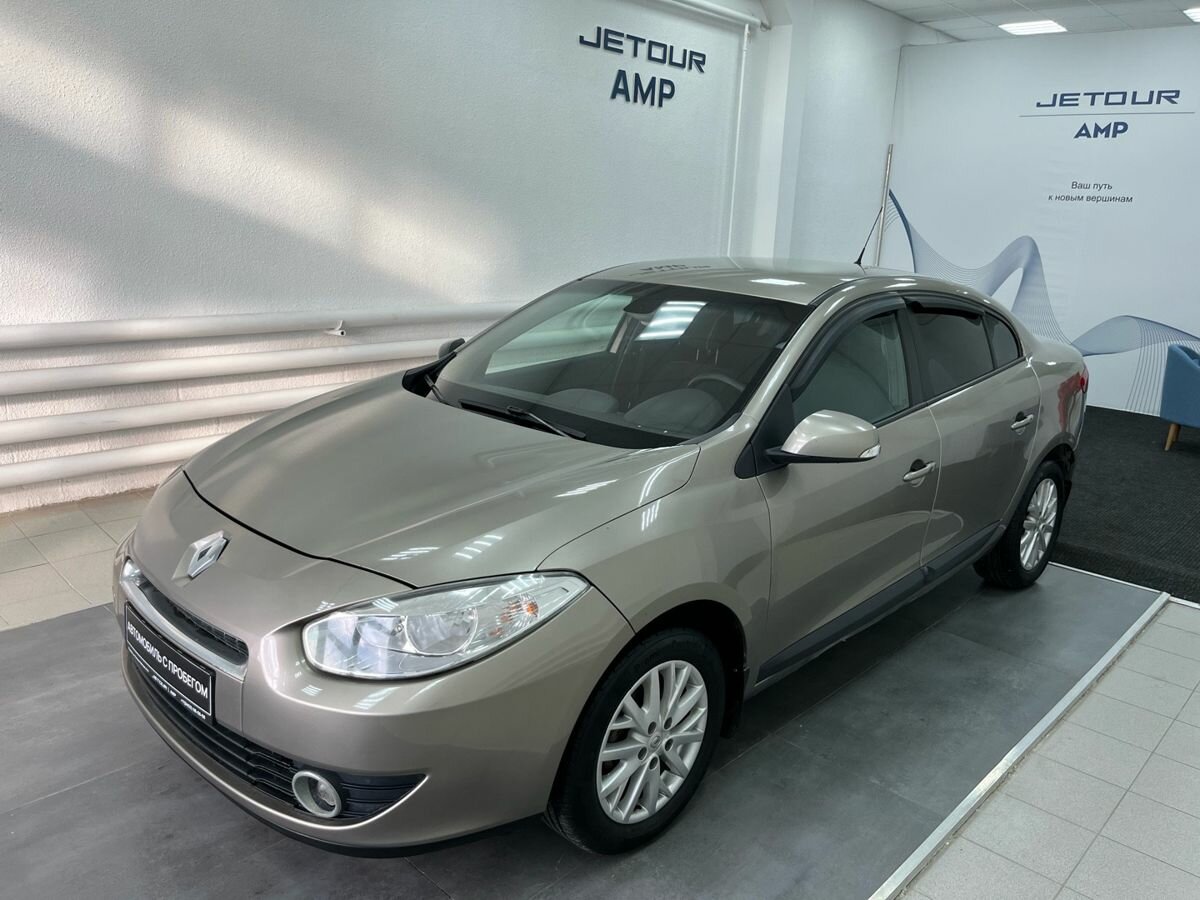 Открыть фотографии: Renault Fluence I