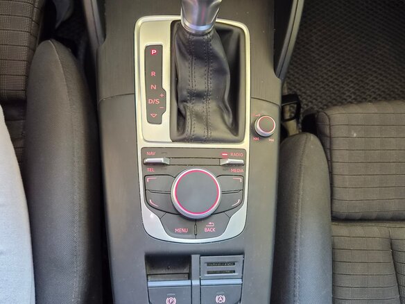 2016 Audi A3 III (8V), белый - вид 19