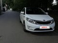 2013 Kia Rio 5-speed III, белый, 620000 рублей - вид 2
