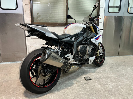 2017 BMW S 1000 R, белый, 1090000 рублей, вид 5