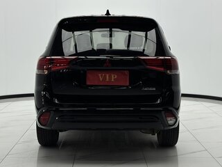 2022 Mitsubishi Outlander III Рестайлинг 3, чёрный, 1850000 рублей, вид 5